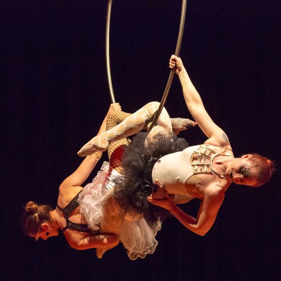 Meet your Posher, Sarah - Picture 1 of 1